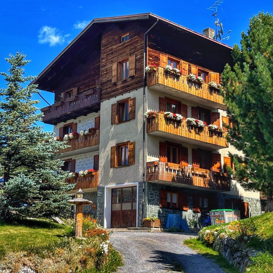 Lg Apartment Livigno - Modern Alpine Comfort エクステリア 写真